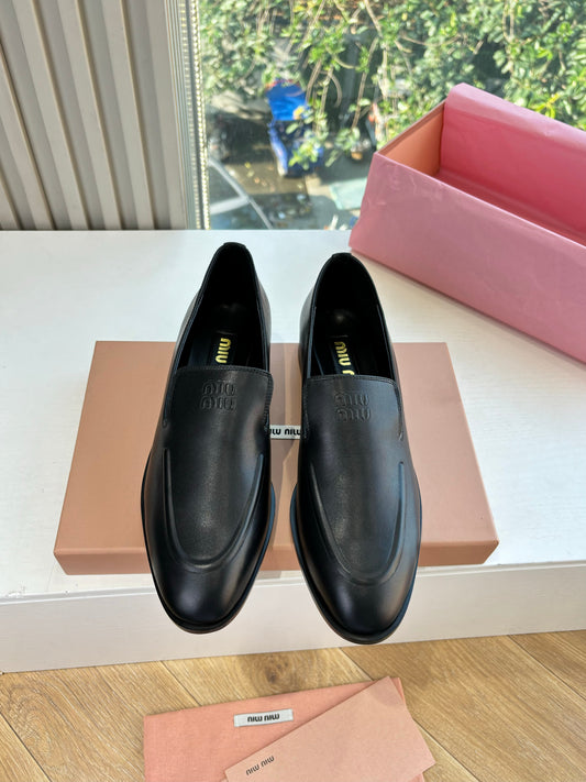 Лофери MIUMIU 26S з чорної овечої шкіри