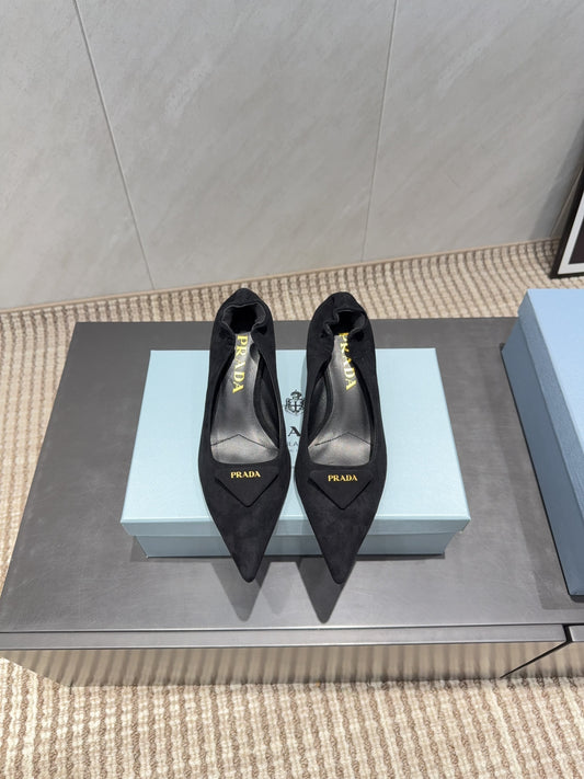 ТУФЛІ PRADA 26S PUMPS 55 ММ З ЧОРНОЇ ЗАМШІ З ЛОГОТИПОМ