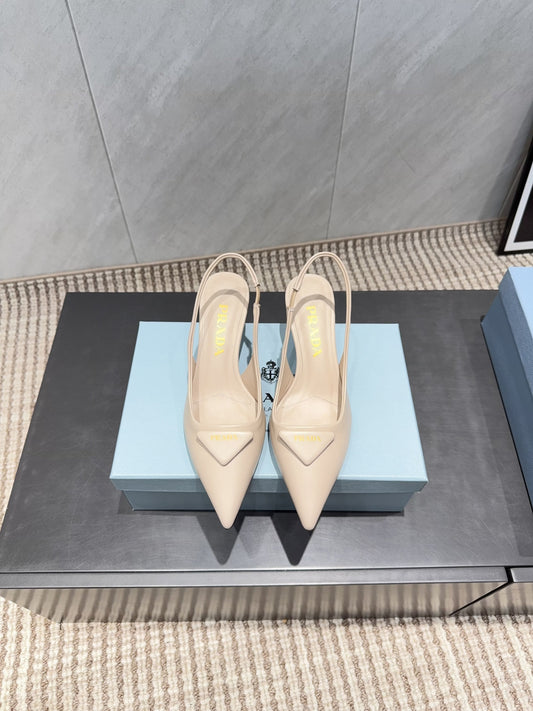 PRADA 26S ГОСТРОНОСІ ТУФЛІ-СЛІНГБЕКИ НА ПІДБОРАХ 55 ММ З НУДОВОЇ ОВЕЧОЇ ШКІРИ З ЛОГОТИПОМ
