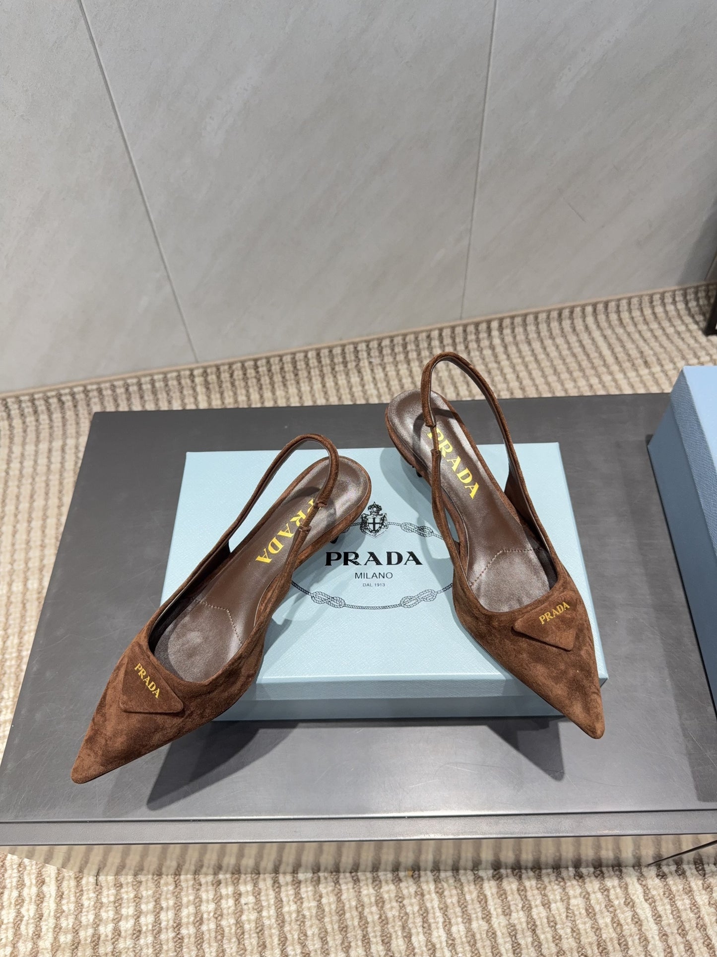 PRADA 26S POINTED TOE SLINGBACK HIGH HEELS 55MM IN BROWN SUEDE WITH LOGO