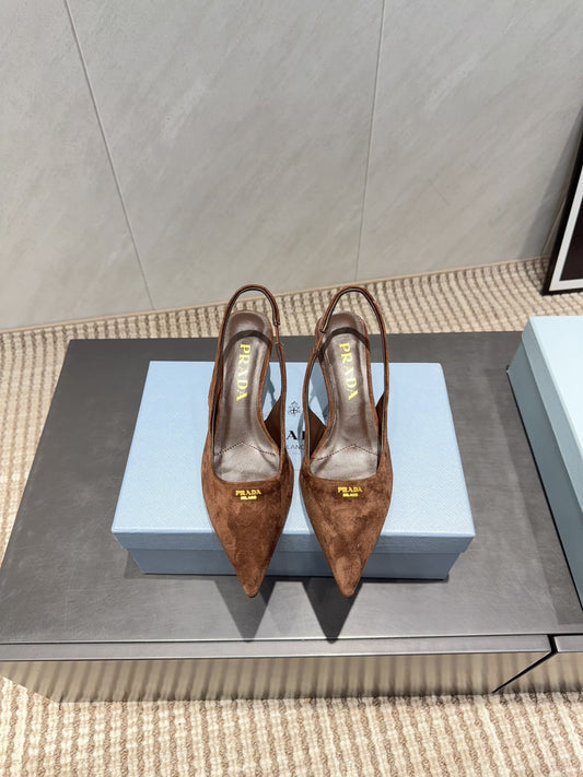 PRADA 26S ЗАГОСТРЕНІ ТУФЛІ-СЛІНГБЕКИ НА ВИСОКИХ ПІДБОРАХ 55 ММ З КОРИЧНЕВОЇ ЗАМШІ