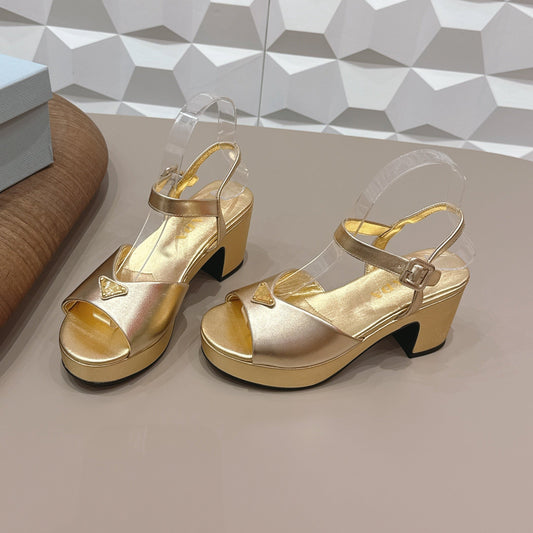 БОСОНІЖКИ PRADA 26S НА ПІДБОРАХ 75 ММ ЗІ ШКІРИ ТЕЛЯТИ З ЛОГОТИПОМ, ЗОЛОТИСТІ