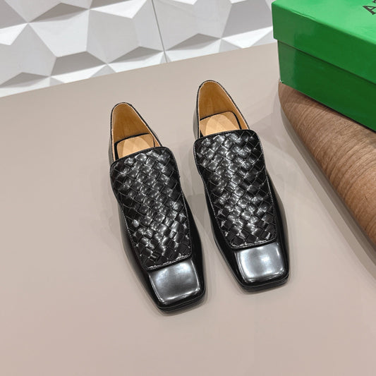 BOTTEGA VENETA ЛОФЕРИ VENTURA 26S 40 ММ З ЧОРНОЇ ШКІРИ INTRECCIATO