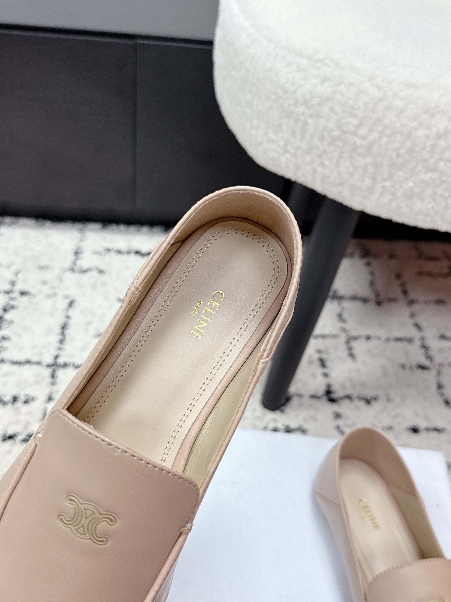 CELINE 26S AURA TRIOMPHE LOAFERS IN BEIGE LAMBSKIN