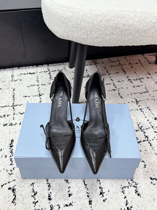 PRADA 26S POINTED-TOE HIGH HEELS 75MM IN BLACK CALFSKIN WITH BOW