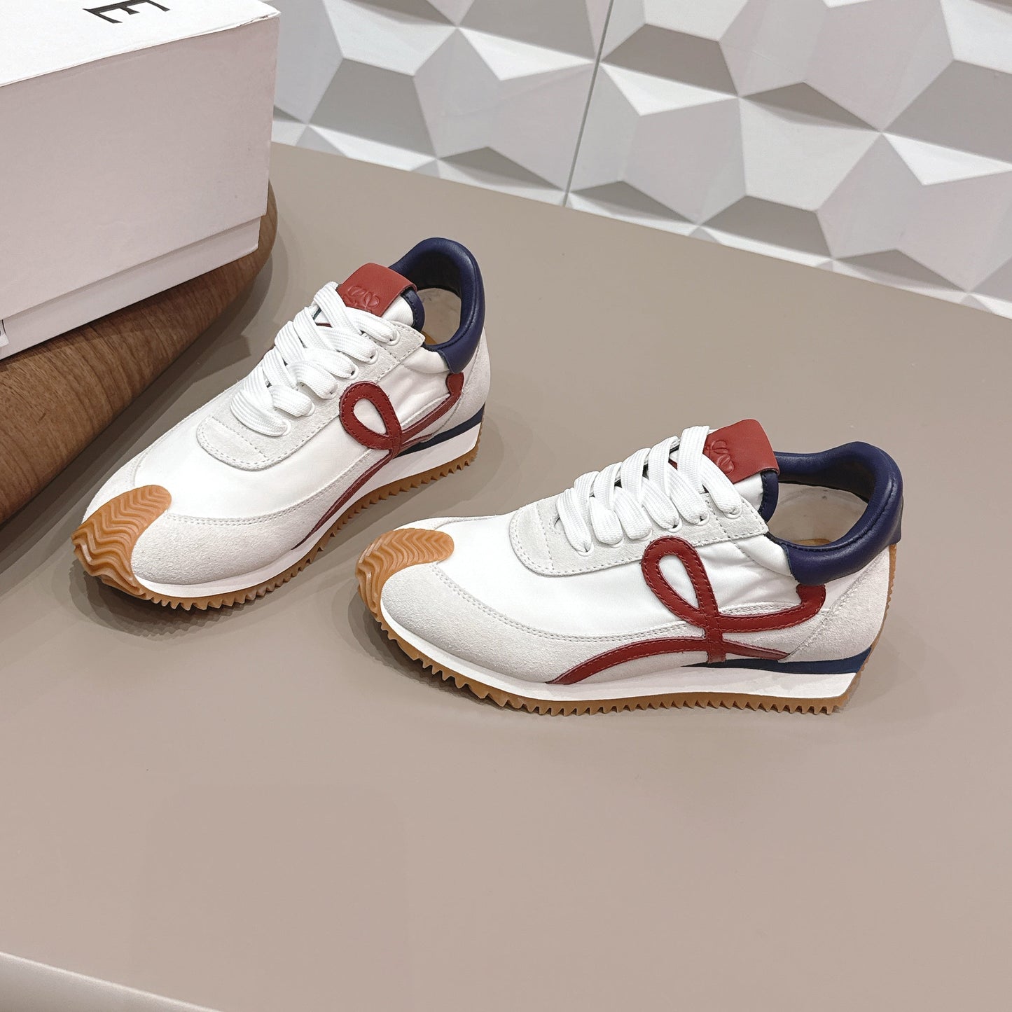 LOEWE 26S FLOW RUNNER SNEAKER IN LIGHT GRAY SUEDE AND NAVY BLUE AND RED CALFSKIN