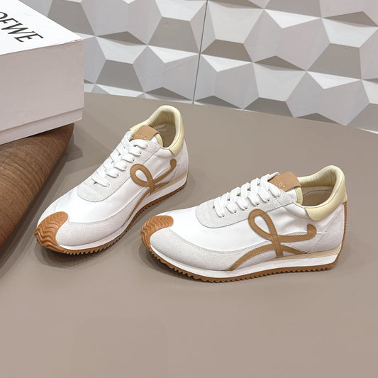 КРОСІВКИ LOEWE 26S FLOW RUNNER З БІЛОЇ ЗАМШІ ТА СВІТЛО-ЖОВТОЇ ТЕЛЯЧОЇ ШКІРИ