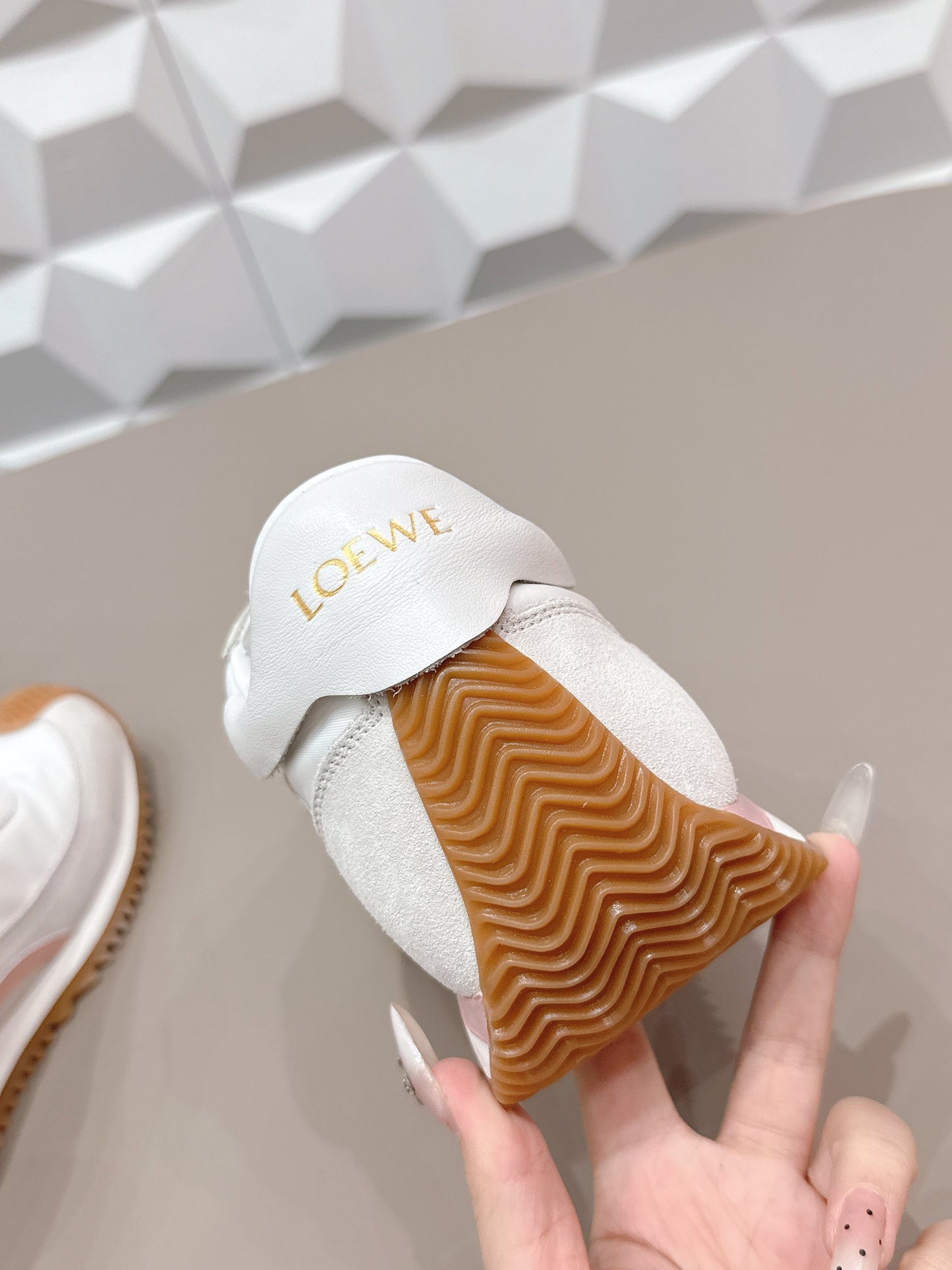 LOEWE 26S FLOW RUNNER SNEAKER IN LIGHT GRAY SUEDE AND WHITE CALFSKIN