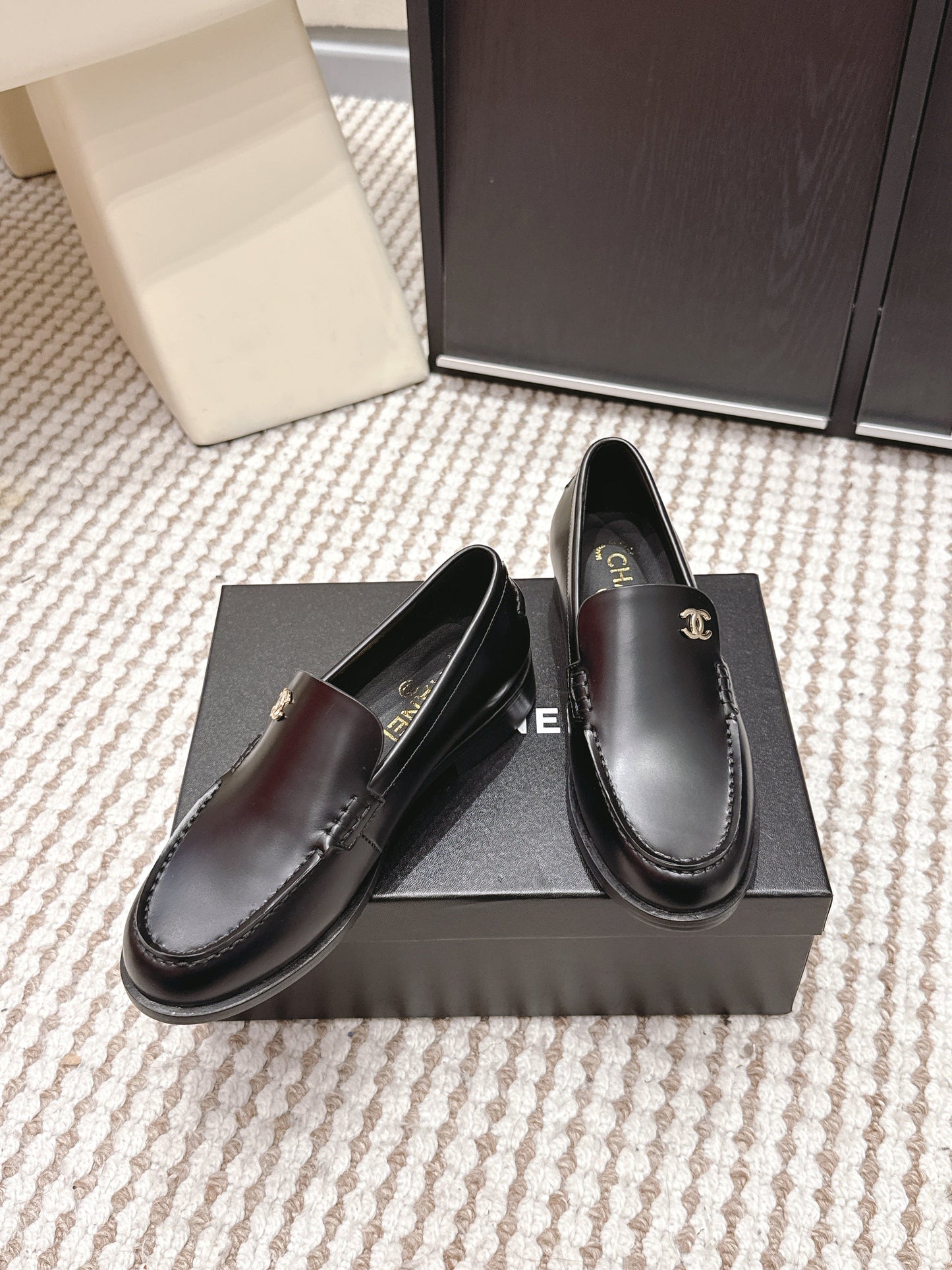 CHANEL 26S LOAFERS IN BLACK CALFSKIN