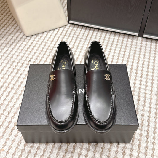 ЛОФЕРИ CHANEL 26S З ЧОРНОЇ ТЕЛЯЧОЇ ШКІРИ