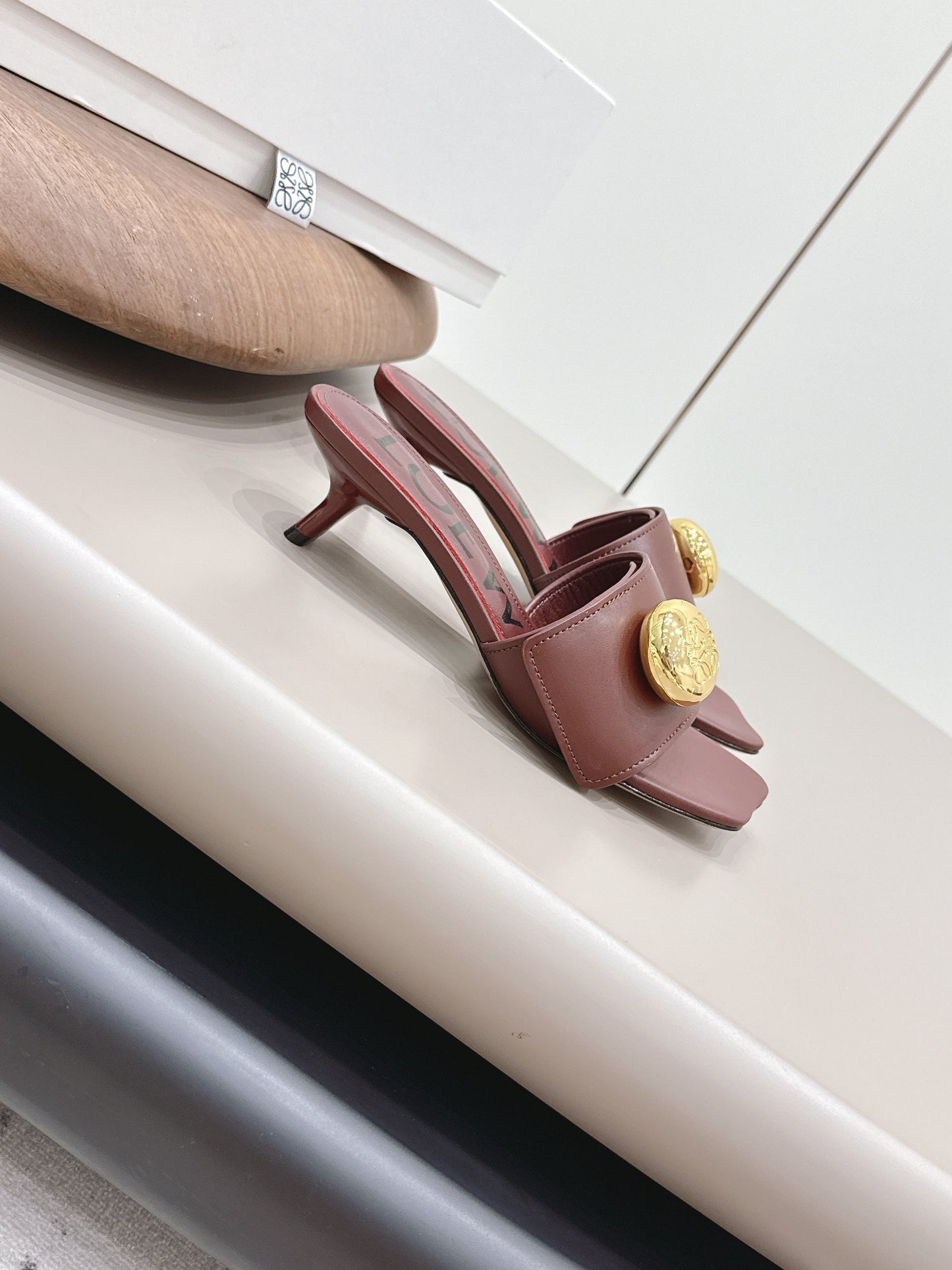 LOEWE 26S SQUARE TOE SANDALS 45MM IN DARK BROWN CALFSKIN GOLD HARDWARE