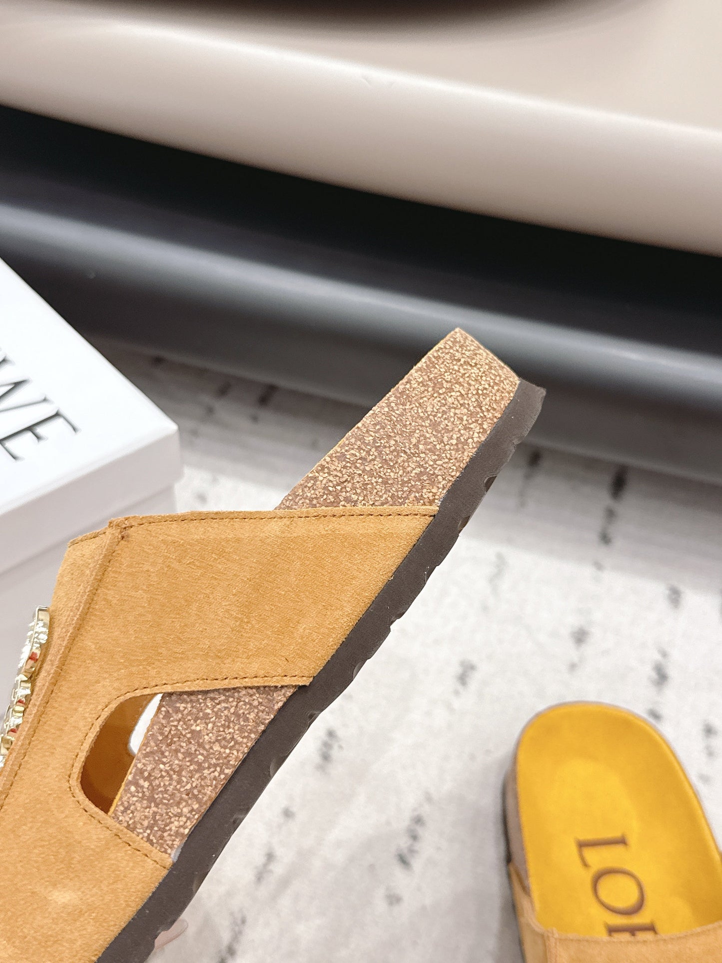 LOEWE 26S FLAT SANDALS IN GOLD YELLOW LOGO GOLD HARDWARE