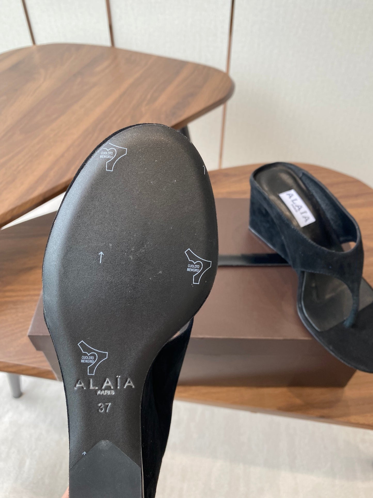 ALAIA WEDGE THONG SANDALS 25S IN BLACK SUEDE - 35