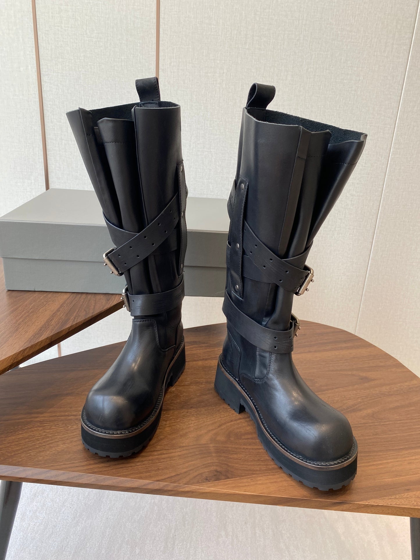 BALEN HIGH BUCKLE BOOTS IN BLACK CALFSKIN - 35