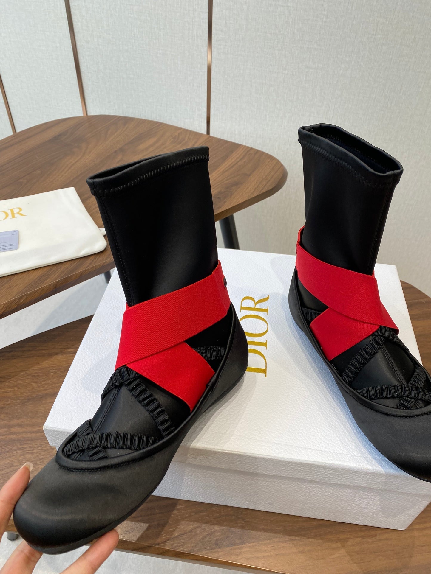 DIOR 25S STRETCH BALLET BOOTS IN BLACK AND RED SATIN - 35
