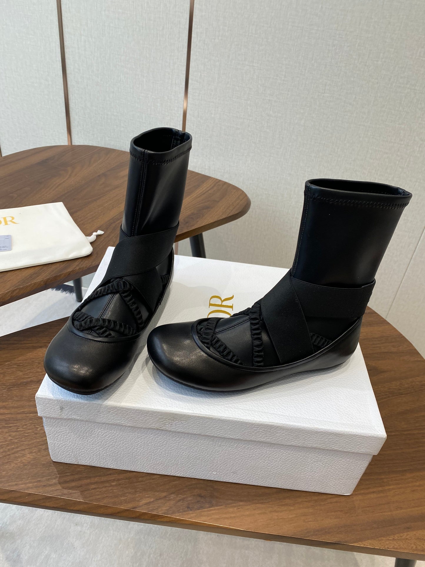 DIOR 25S STRETCH BALLET BOOTS IN BLACK FULL CALFSKIN - 35