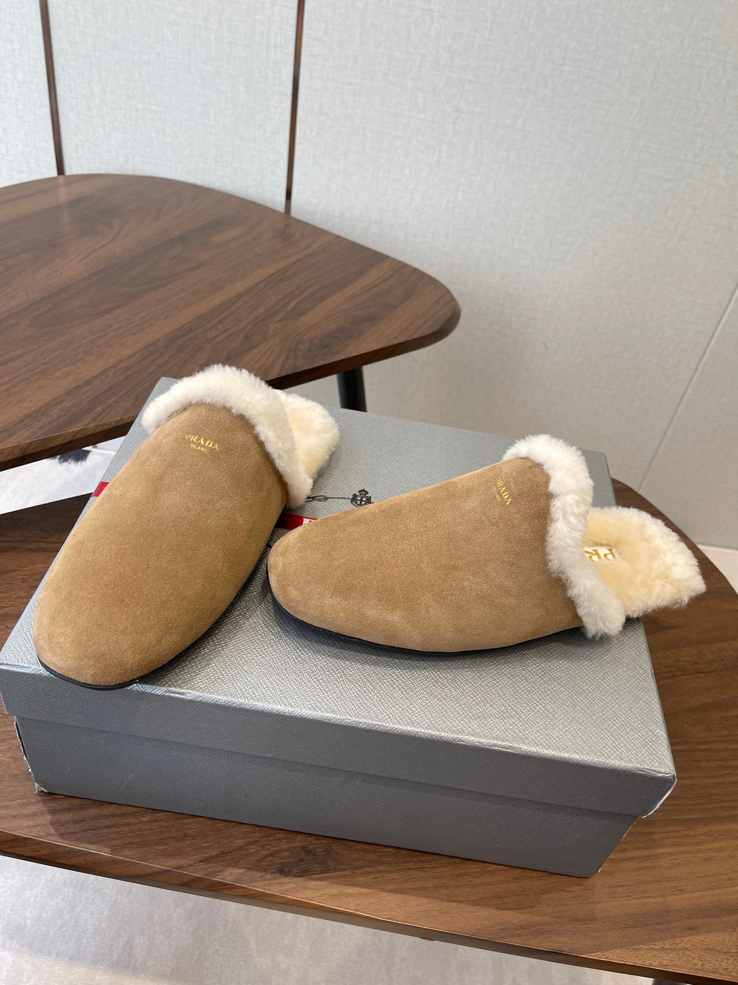 PRADA 25S CLOGS IN LIGHT BROWN SUEDE FUR-LINED - 35