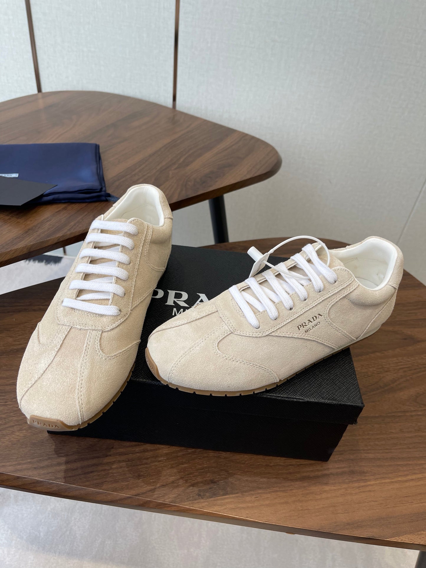 PRADA 25S SNEAKER IN LIGHT BEIGE SUEDE STYLE 11 - 35