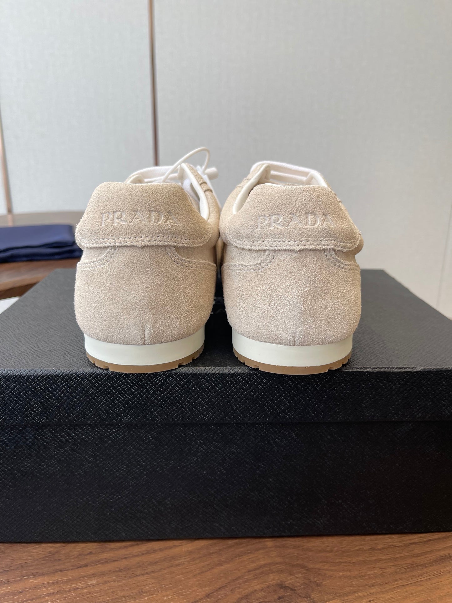 PRADA 25S SNEAKER IN LIGHT BEIGE SUEDE STYLE 11 - 35