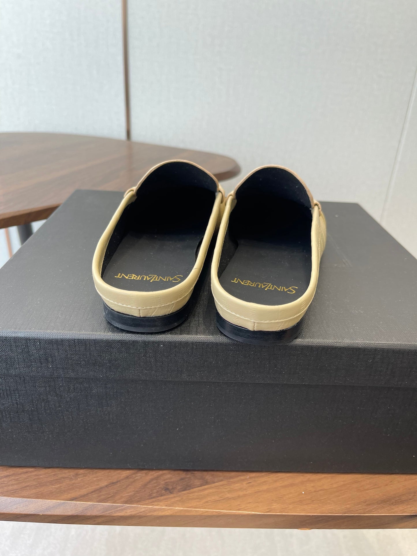 YSL 26S LOAFER MULES IN BEIGE CALFSKIN