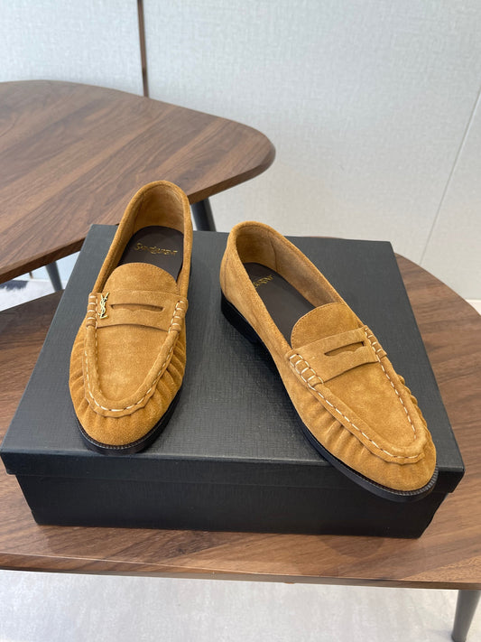 YSL 26S LOAFER IN CAMEL BROWN SUEDE