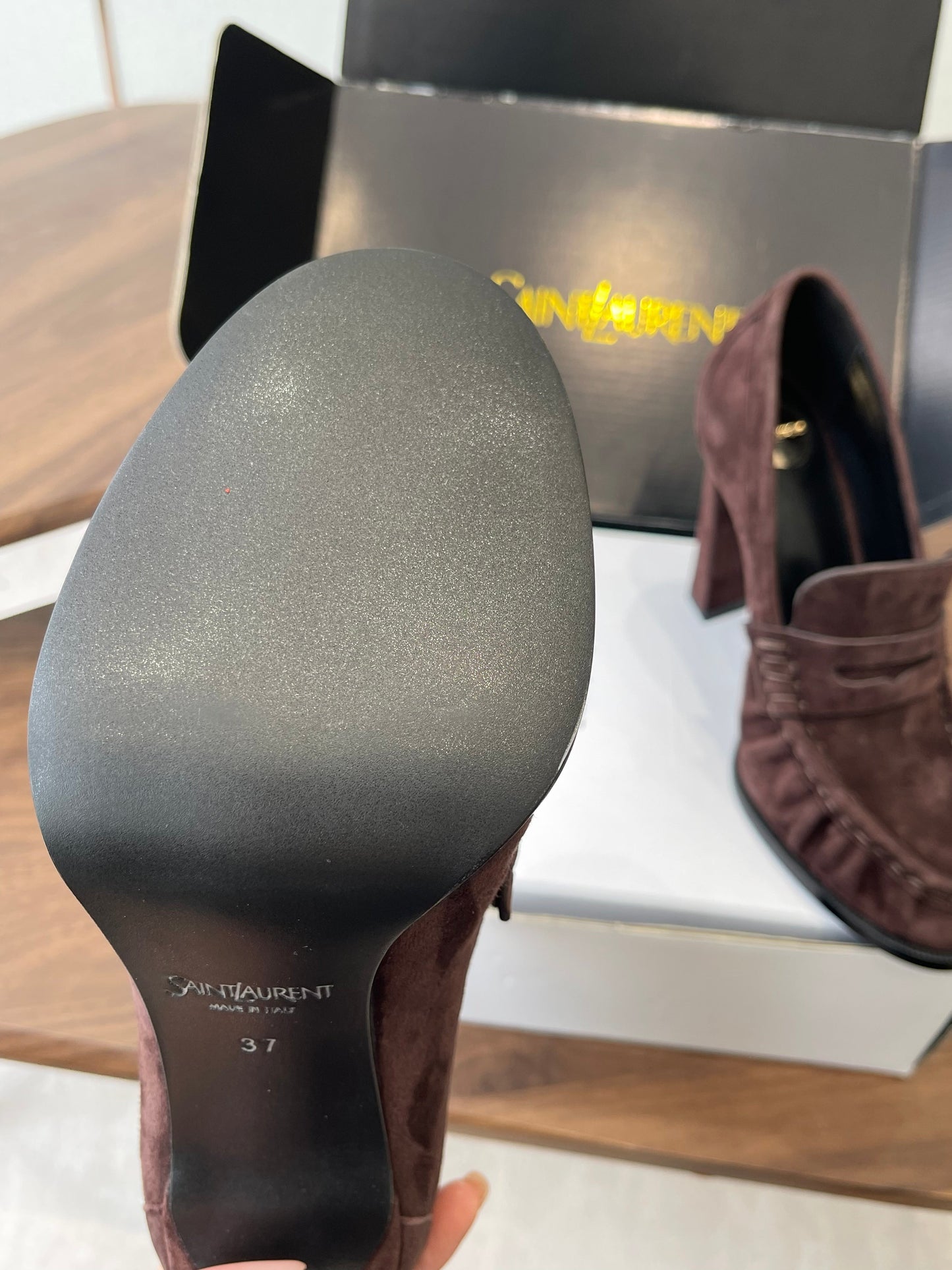 YSL 26S ЗАМШЕВІ ЛОФЕРИ НА ПІДБОРАХ 100 ММ, КОЛІР ВИННО-КОРИЧНЕВИЙ