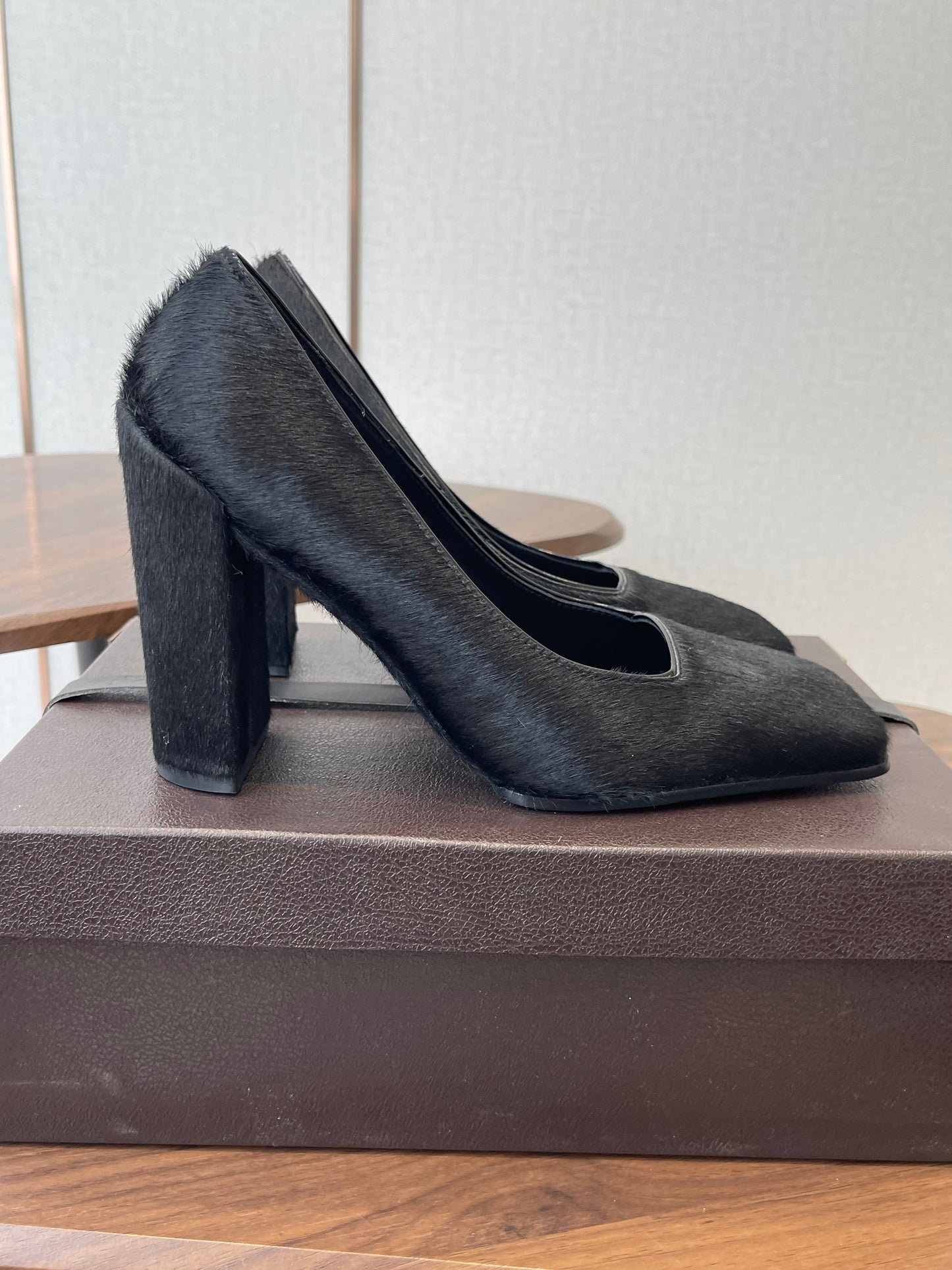 ALAIA 26S SQUARE-TOE HIGH HEELS 95 MM IN BLACK PONY HAIR