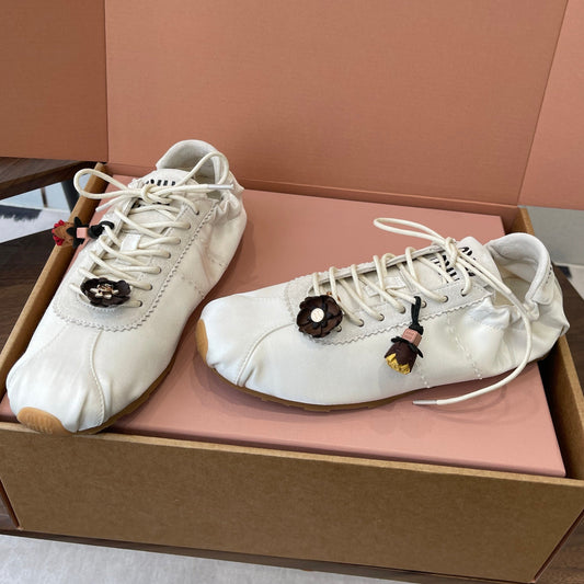 КРОСІВКИ MIUMIU 26S З САТИНУ IVORY WHITE PLUME