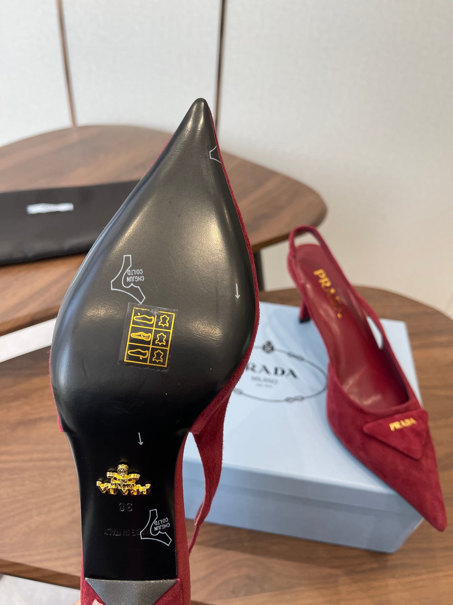 PRADA 26S SLINGBACK PUMPS 75MM IN BURGUNDY RED SUEDE WITH LOGO
