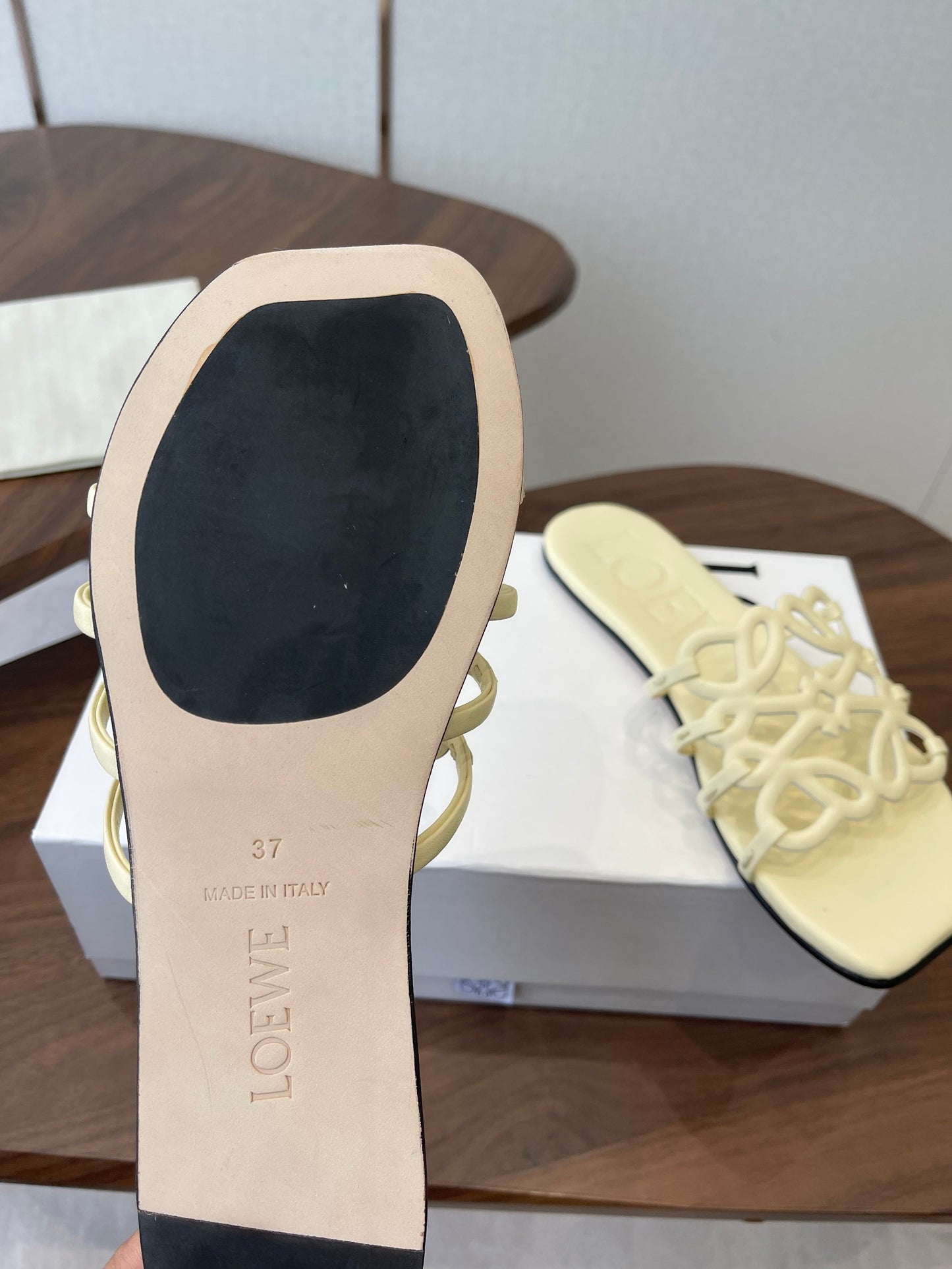 LOEWE 26S FLAT SANDALS IN LIGHT YELLOW CALFSKIN
