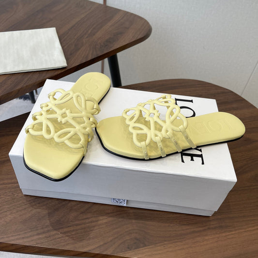 Сандалі LOEWE 26S FLAT із телячої шкіри масляно-жовтого кольору