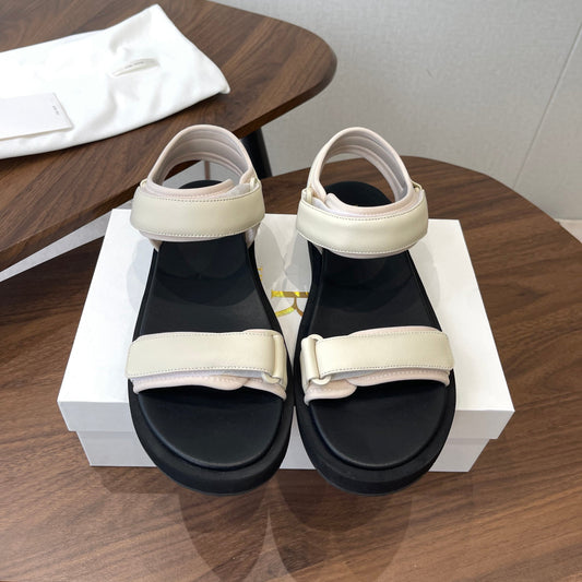 Босоніжки THE ROW 26S DOUBLE STRAP З ПОДВІЙНИМ РЕМІНЦЕМ ЗІ ШКІРИ ТЕЛЯТИ КОЛЬОРУ СЛОНОВОЇ КІСТКИ