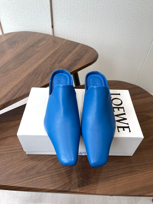 LOEWE 26S МЮЛІ EMILY 55 ММ З СИНЬОЇ ТЕЛЯЧОЇ ШКІРИ