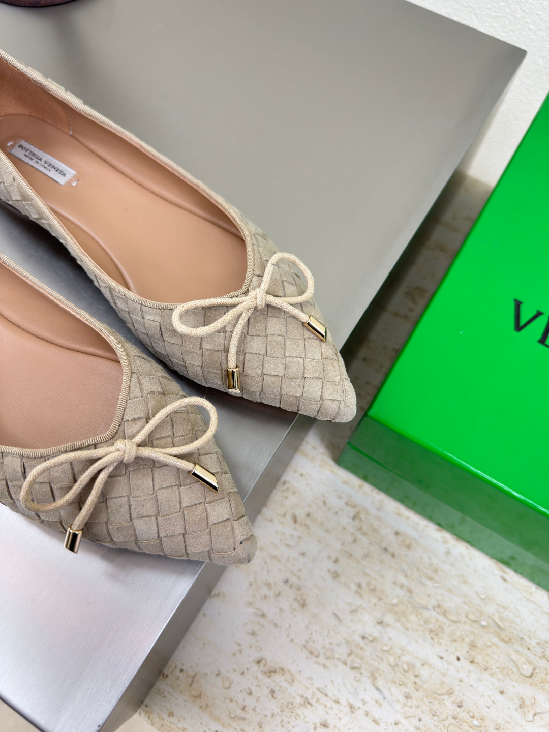 BALLET FLAT IN LIGHT BROWN INTRECCIATO SUEDE WITH BOW - 35