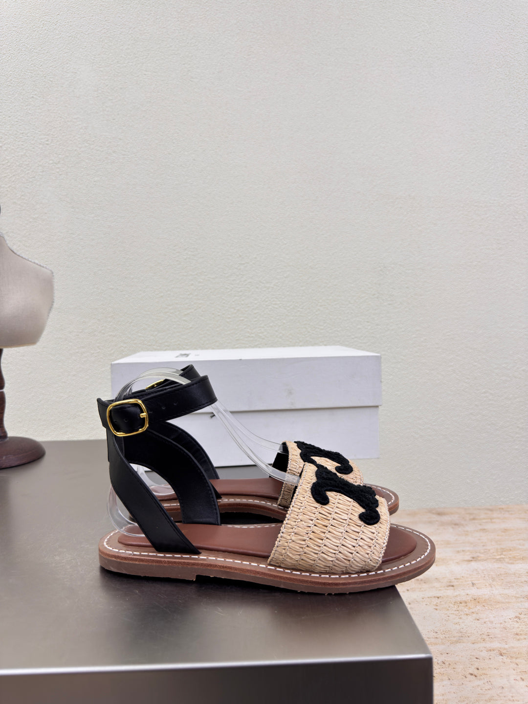 CELINE 25S TRIOMPHE SANDALS BEIGE RAFFIA BLACK WOOL - 35