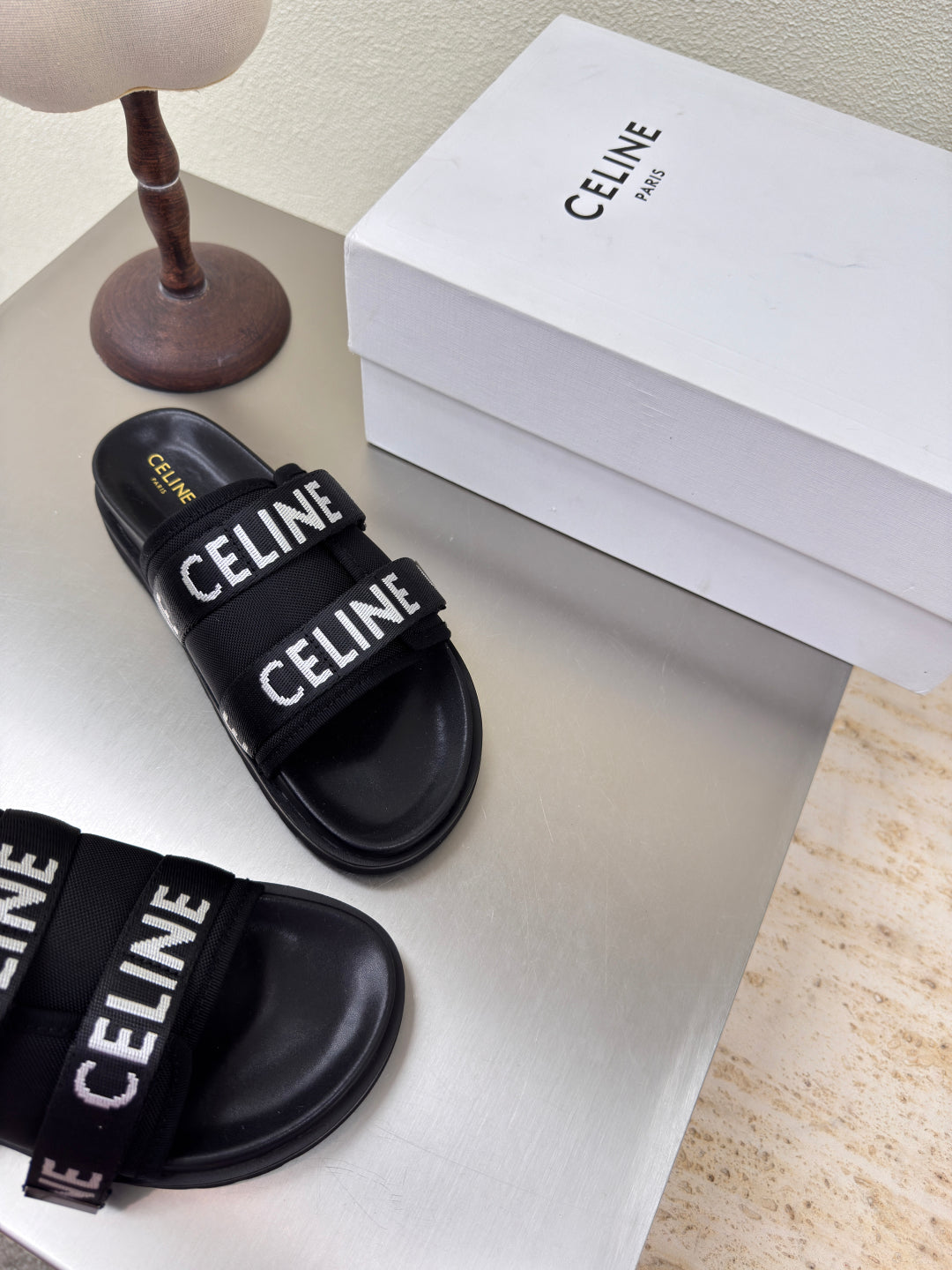 CELINE 25S FLAT SANDALS ARC DE TRIOMPHE IN BLACK CALFSKIN AND CANVAS - 35