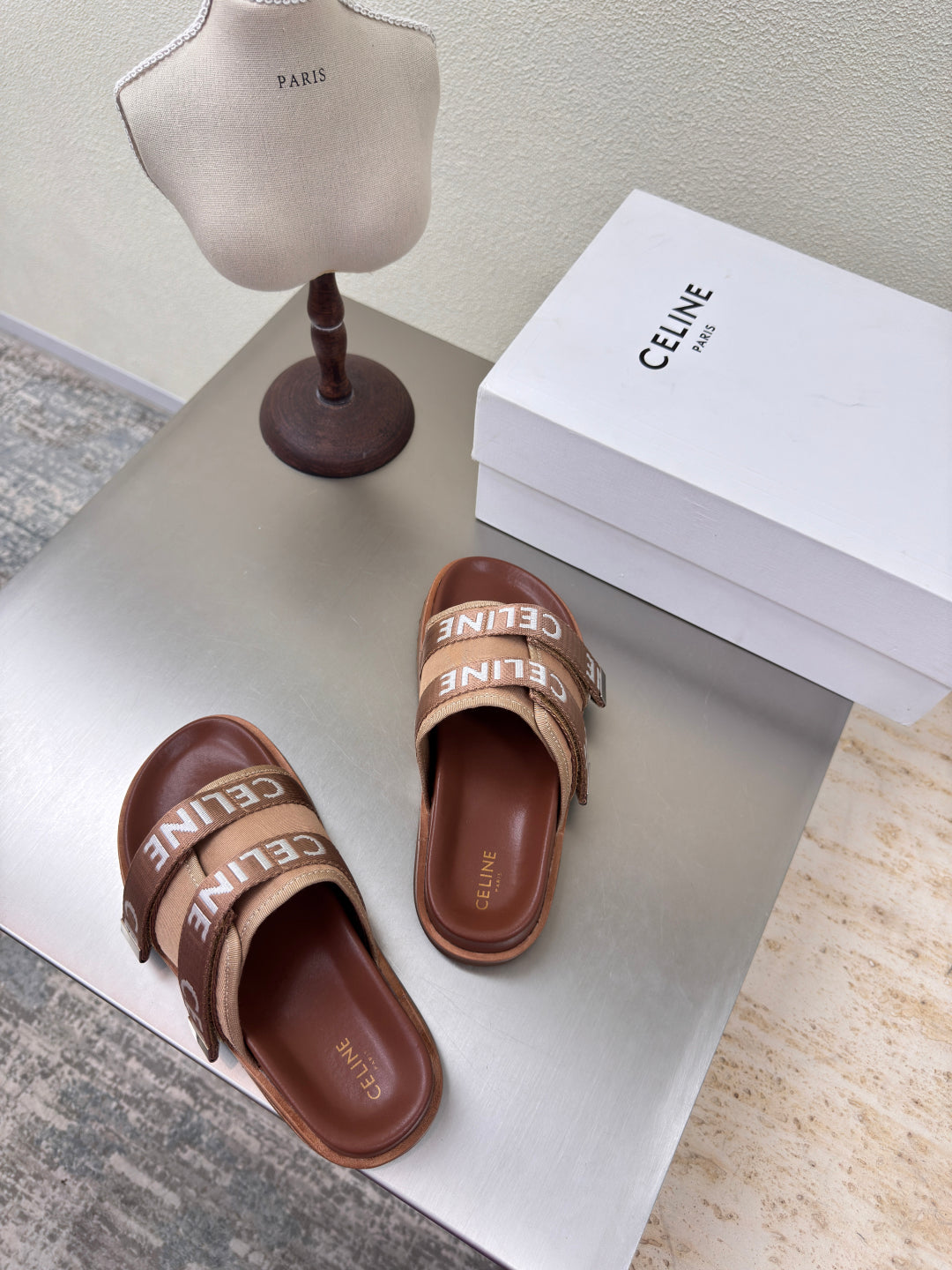 CELINE 25S FLAT SANDALS ARC DE TRIOMPHE IN BROWN CALFSKIN AND CANVAS - 35