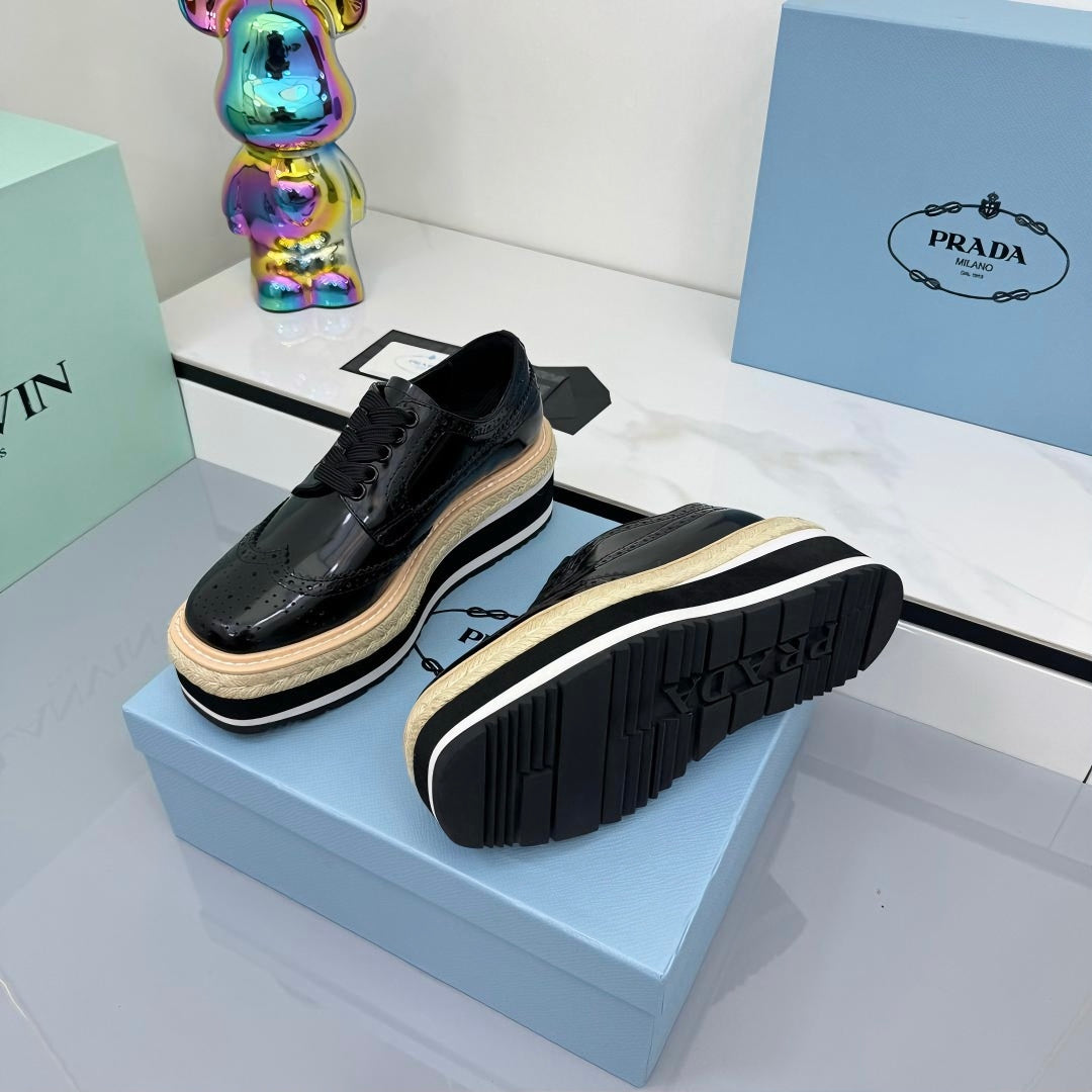 PRADA 25S FLAT WEDGE SHOES 60MM IN BLACK GLOSSY CALFSKIN - 35