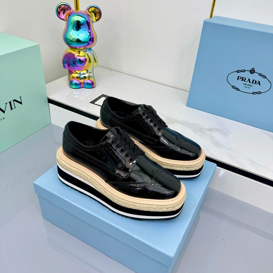 PRADA 25S FLAT WEDGE SHOES 60MM IN BLACK GLOSSY CALFSKIN - 35