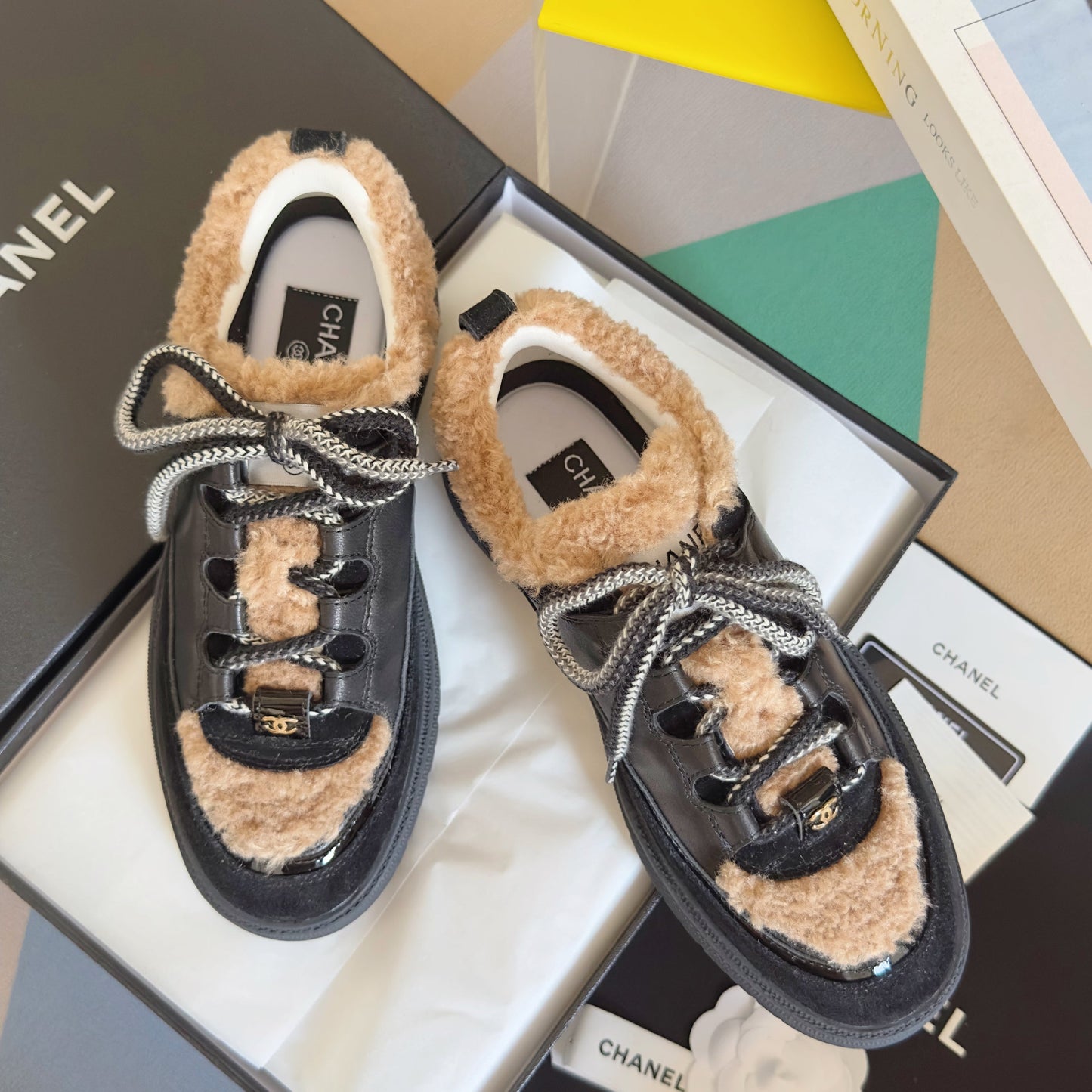 CHANEL 25S SNEAKERS WITH FUR ACCENTS 40MM IN BLACK AND BROWN CALFSKIN - 35