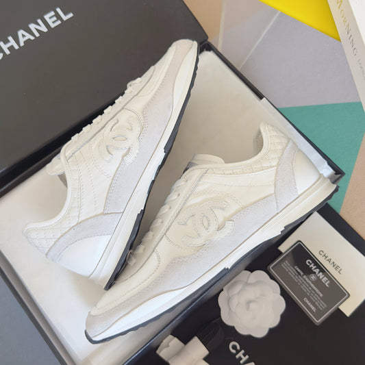 Кросівки CHANEL 25S 20 мм з білої телячої шкіри – 35