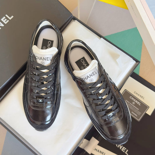 CHANEL 25S SNEAKERS 20MM IN BLACK GLOSSY CALFSKIN - 35