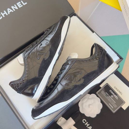 КРОСІВКИ CHANEL 25S 20 ММ З ЧОРНОЇ ГЛЯНЦЕВОЇ ТЕЛЯЧОЇ ШКІРИ - 35