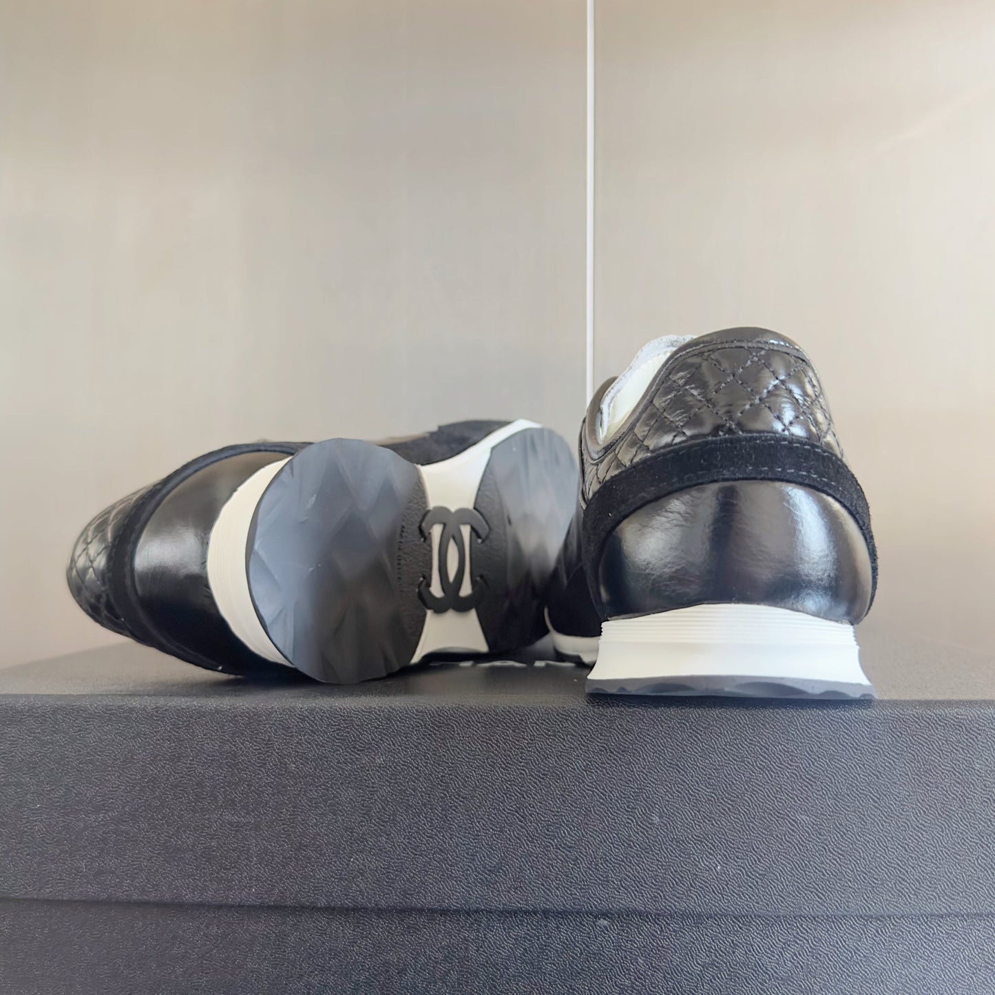 CHANEL 25S SNEAKERS 20MM IN BLACK GLOSSY CALFSKIN - 35