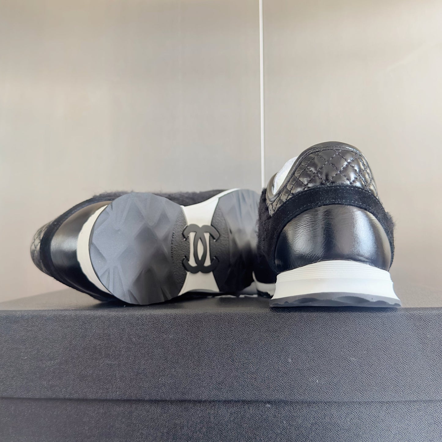 CHANEL 25S SNEAKERS 20MM IN BLACK CALFSKIN AND SUEDE - 35
