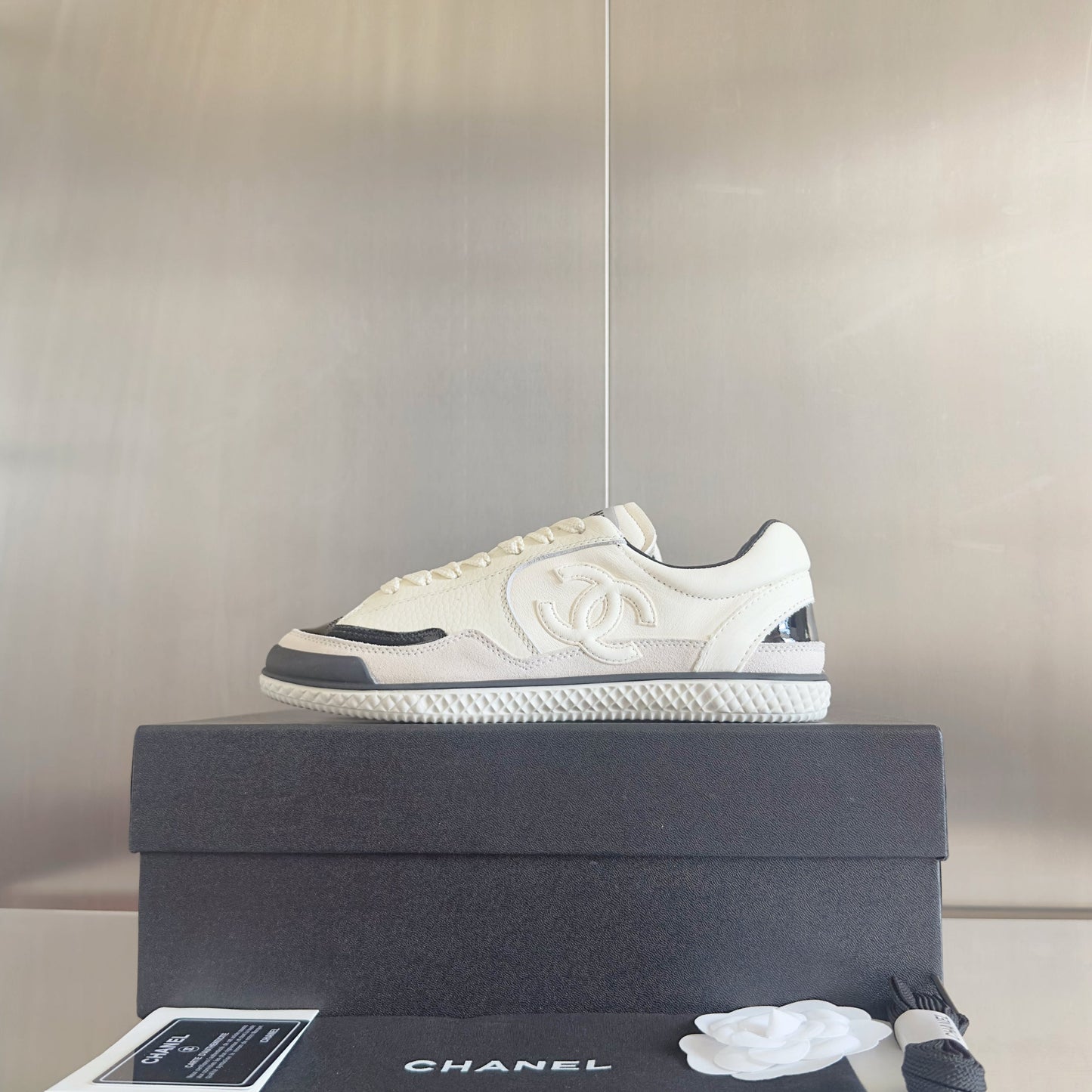 CHANEL 25S SNEAKERS WITH PATENT TOE 20MM IN WHITE CALFSKIN - 35