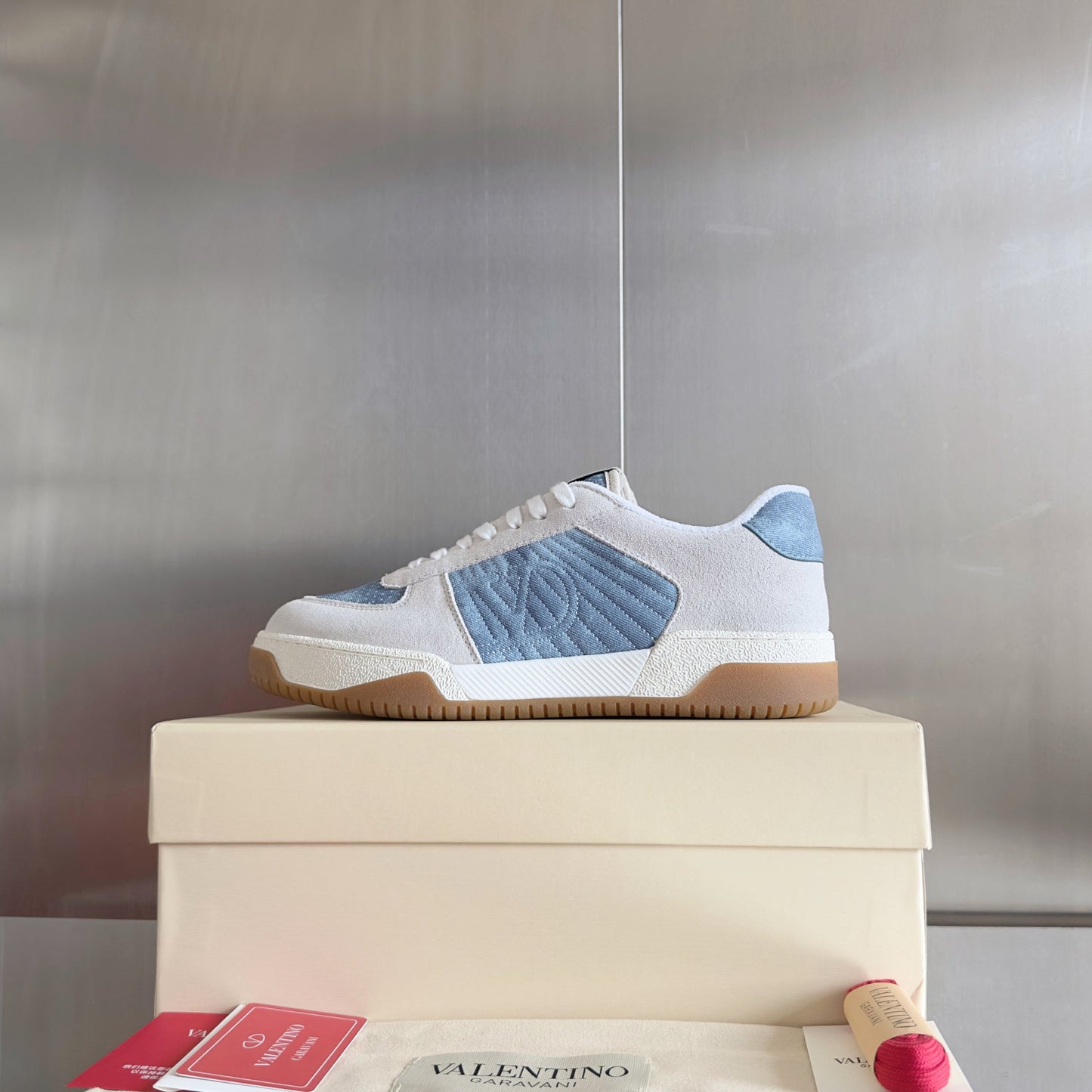 VALENTINO 25S GARAVANI FREEDOTS SNEAKERS IN BEIGE MIX BLUE SUEDE - 35
