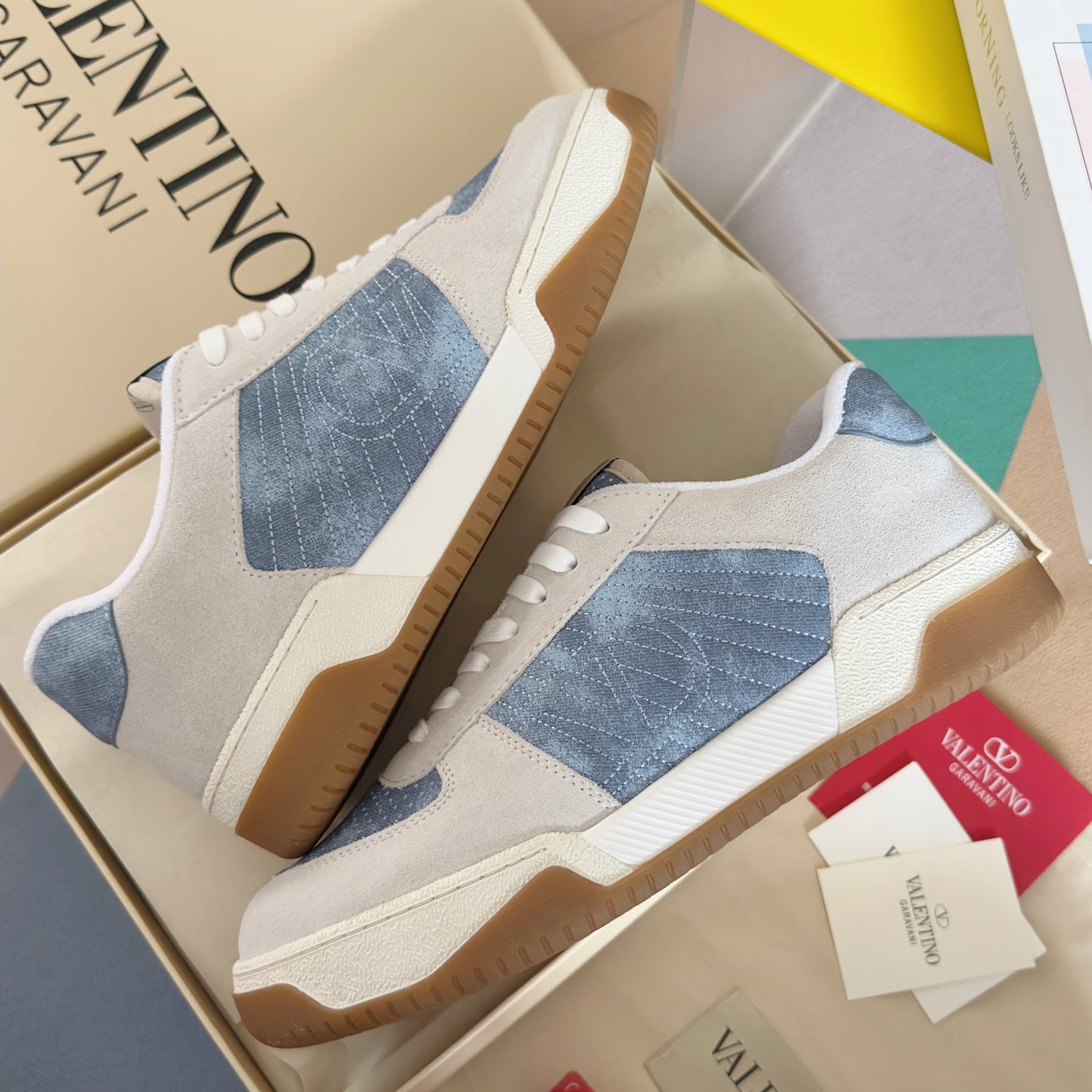 VALENTINO 25S GARAVANI FREEDOTS SNEAKERS IN BEIGE MIX BLUE SUEDE - 35
