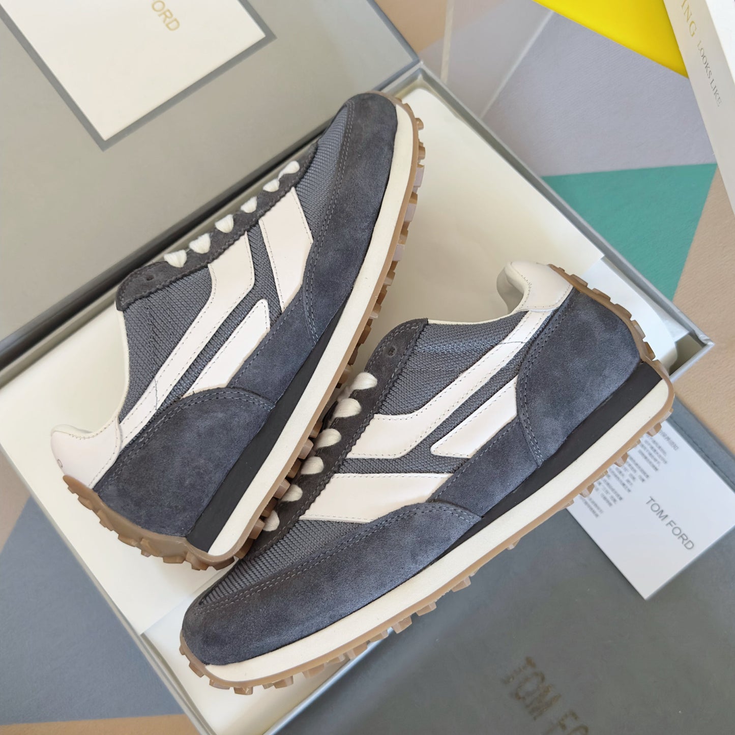 TOM FORD 26S SNEAKERS IN DARK GREY SUEDE