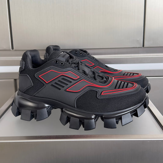 КРОСІВКИ PRADA 26S CLOUDBUST THUNDER 60 ММ З ЧОРНО-ЧЕРВОНОЇ СІТЧАСТОЇ ТКАНИНИ ТА ТПУ